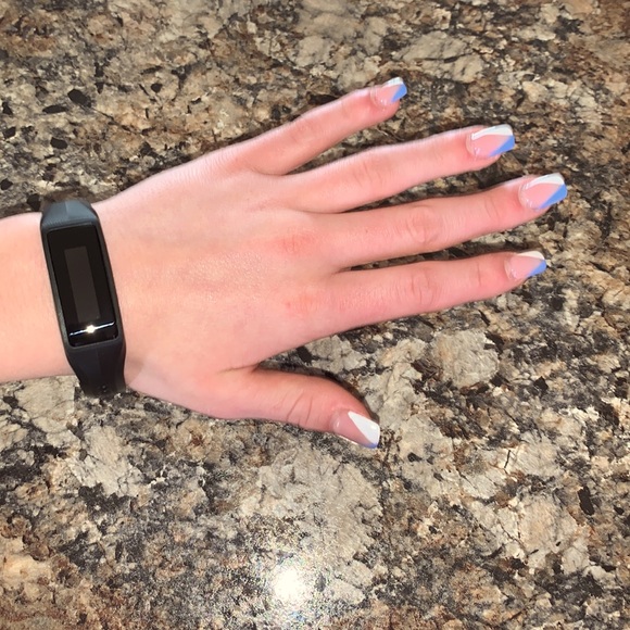 Fit bit - Picture 1 of 4